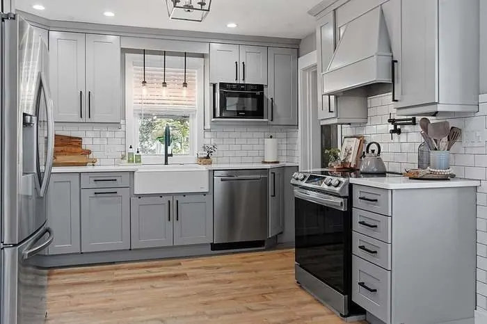 Finished kitchen after a recurring cleaning